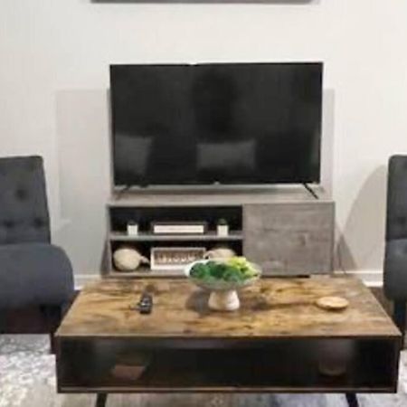 Townhouse In Uptown King Bed-Wi-Fi-Free Parking-Pool Lägenhet Charlotte Exteriör bild