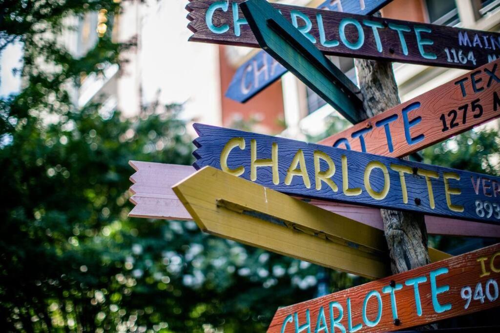 Townhouse In Uptown King Bed-Wi-Fi-Free Parking-Pool Lägenhet Charlotte Exteriör bild